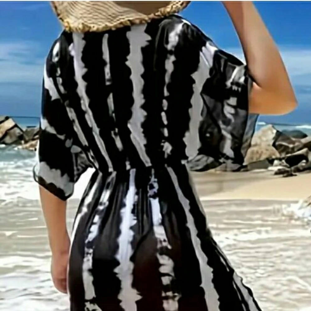 SwimsuitCover Up Dress Black White Stretch Flattering Pullover Swimsuit M 🌞 NEW - Picture 4 of 10